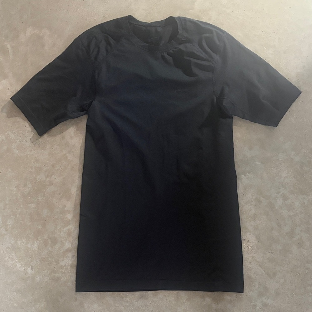 Patagonia Men's Black Short Sleeve Tee